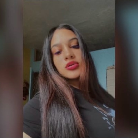 Meet your Posher, Cindy - Picture 2 of 3